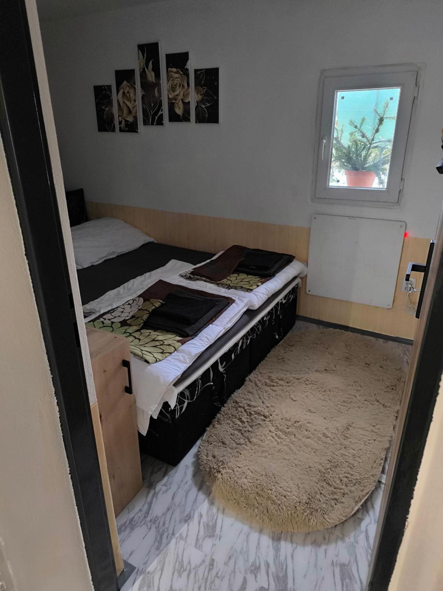 Relax chatka u jezera Skalka Cheb Exteriér fotografie